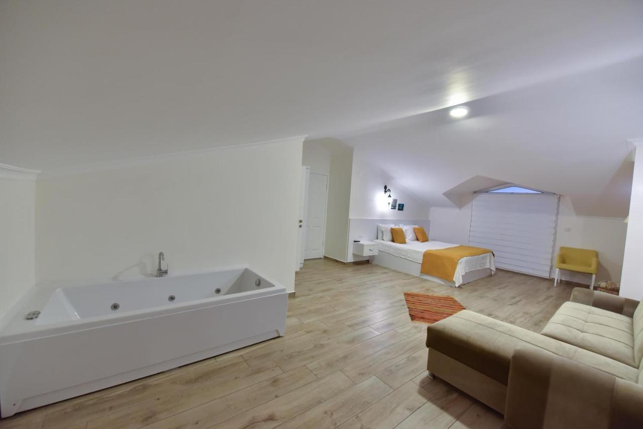 Infinity Mavi Villa フェティエ エクステリア 写真